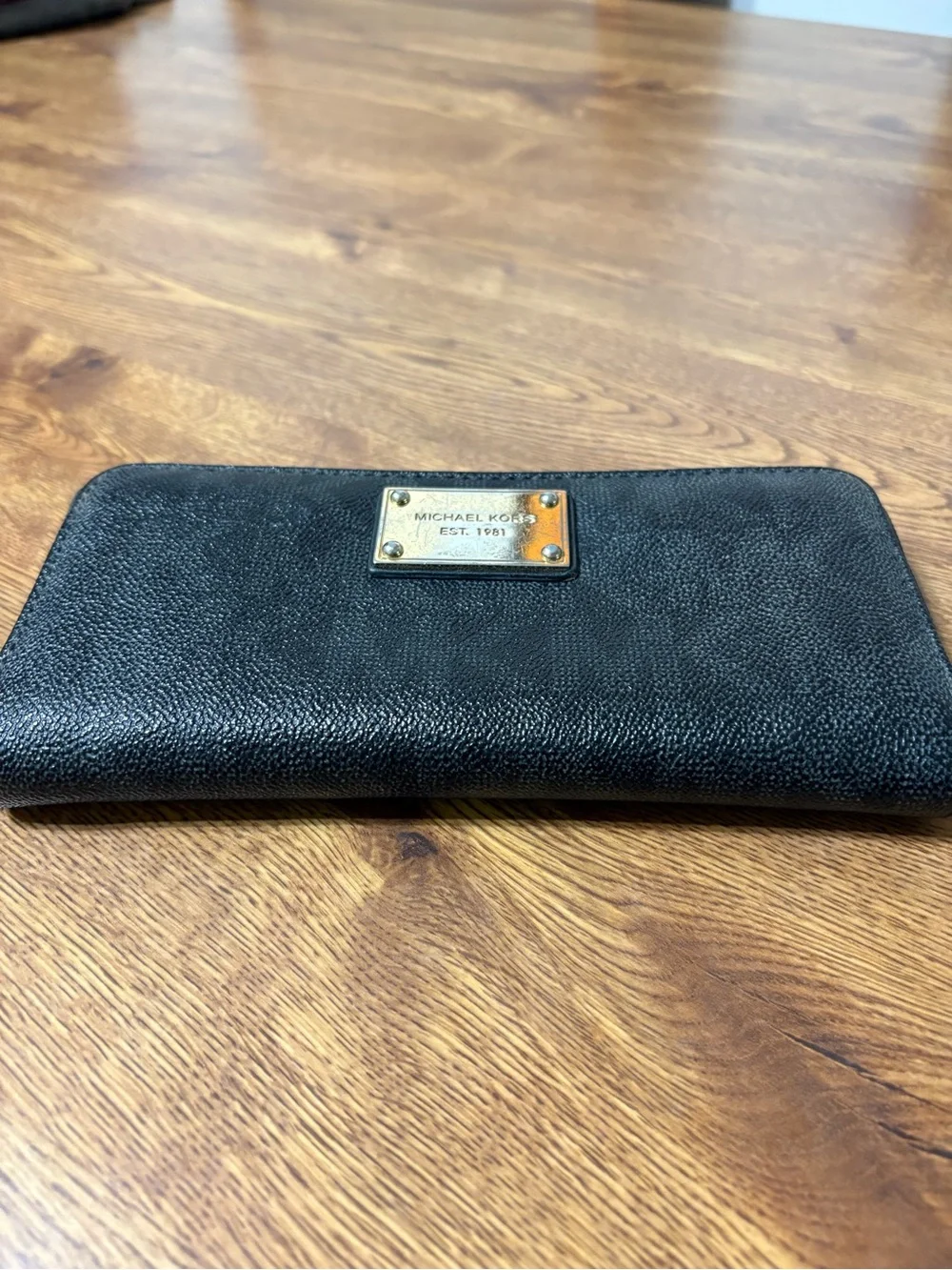 Michael Kors Genuine Black Leather Logo Jet Set Wallet